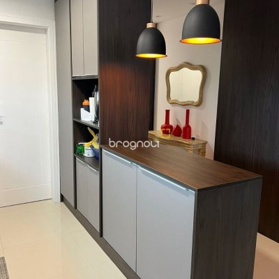 Apartamento com 137m², 3 quartos (sendo 1 suíte), 2 garagens, no bairro Centro em Palhoça