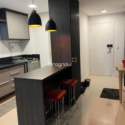 Apartamento com 137m², 3 quartos (sendo 1 suíte), 2 garagens, no bairro Centro em Palhoça