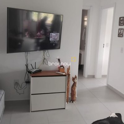 Apartamento com 77m², 2 quartos (sendo 1 suíte), no bairro Ingleses do Rio Vermelho em Florianópolis
