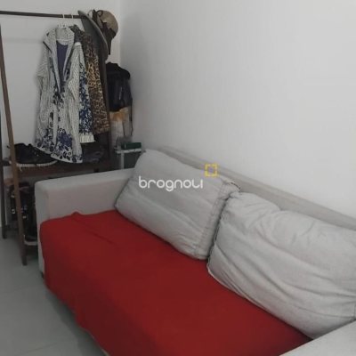 Apartamento com 77m², 2 quartos (sendo 1 suíte), no bairro Ingleses do Rio Vermelho em Florianópolis