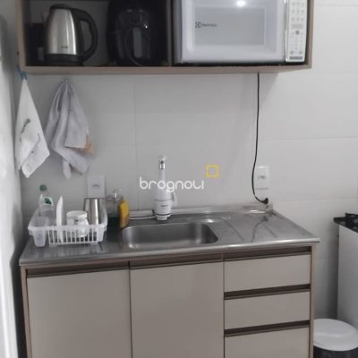Apartamento com 77m², 2 quartos (sendo 1 suíte), no bairro Ingleses do Rio Vermelho em Florianópolis