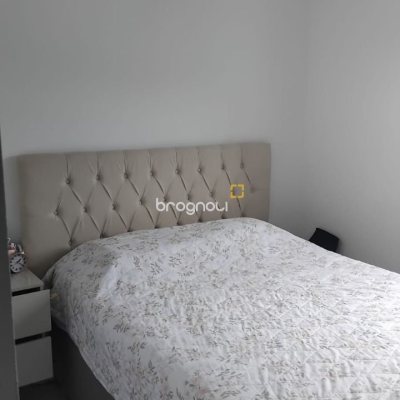 Apartamento com 77m², 2 quartos (sendo 1 suíte), no bairro Ingleses do Rio Vermelho em Florianópolis