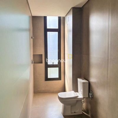 Apartamento com 119m², 3 quartos (sendo 3 suítes), 2 garagens, no bairro Jurerê em Florianópolis