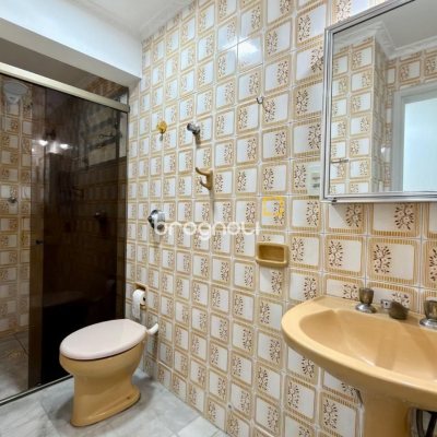 Apartamento com 78m², 2 quartos, 1 garagem, no bairro Centro em Florianópolis