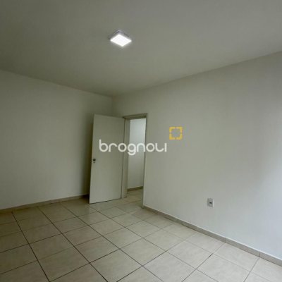 Apartamento com 78m², 2 quartos, 1 garagem, no bairro Centro em Florianópolis