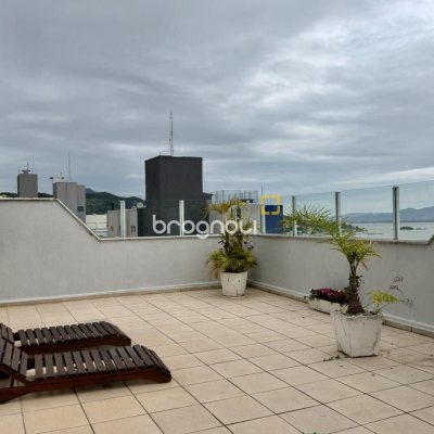 Apartamento com 78m², 2 quartos, 1 garagem, no bairro Centro em Florianópolis