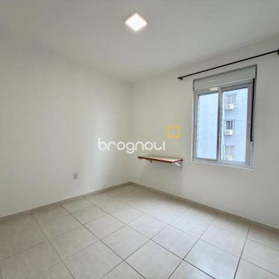 Apartamento com 78m², 2 quartos, 1 garagem, no bairro Centro em Florianópolis