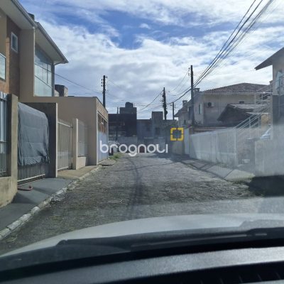 Apartamento com 55m², 2 quartos, 1 garagem, no bairro Ingleses do Rio Vermelho em Florianópolis