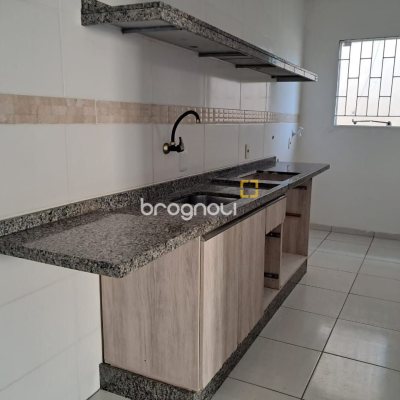 Apartamento com 55m², 2 quartos, 1 garagem, no bairro Ingleses do Rio Vermelho em Florianópolis