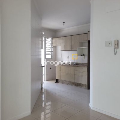 Apartamento com 106m², 3 quartos (sendo 1 suíte), 1 garagem, no bairro Campinas em São José