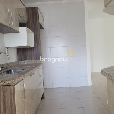 Apartamento com 106m², 3 quartos (sendo 1 suíte), 1 garagem, no bairro Campinas em São José
