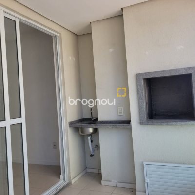 Apartamento com 106m², 3 quartos (sendo 1 suíte), 1 garagem, no bairro Campinas em São José