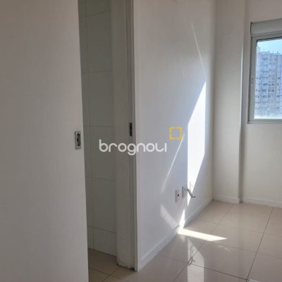 Apartamento com 106m², 3 quartos (sendo 1 suíte), 1 garagem, no bairro Campinas em São José