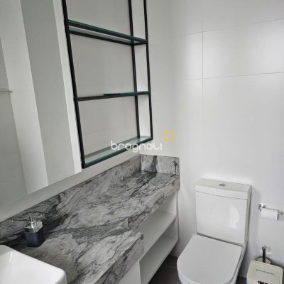 Apartamento com 110m², 3 quartos (sendo 1 suíte), 1 garagem, no bairro Ingleses em Florianópolis