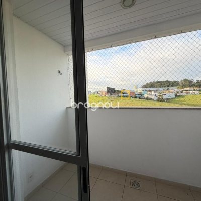 Apartamento com 48m², 1 quarto, 1 garagem, no bairro Fazenda Santo Antônio em São José