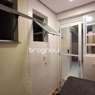 Apartamento com 69m², 2 quartos (sendo 1 suíte), 1 garagem, no bairro Praia Brava em Florianópolis