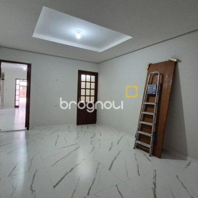 Casa com 116m², 5 quartos (sendo 1 suíte), 2 garagens, no bairro Ingleses em Florianópolis