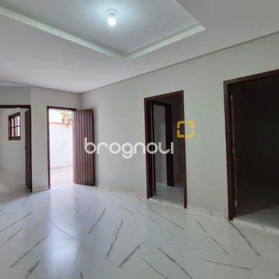 Casa com 116m², 5 quartos (sendo 1 suíte), 2 garagens, no bairro Ingleses em Florianópolis