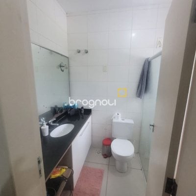 Casa com 226m², 3 quartos (sendo 1 suíte), 2 garagens, no bairro Pedra Branca em Palhoça