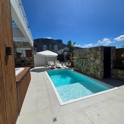 Casa com 175m², 3 quartos (sendo 1 suíte), 2 garagens, no bairro Pedra Branca em Palhoça