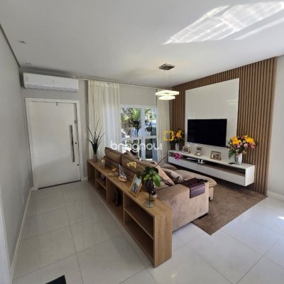 Casa com 175m², 3 quartos (sendo 1 suíte), 2 garagens, no bairro Pedra Branca em Palhoça