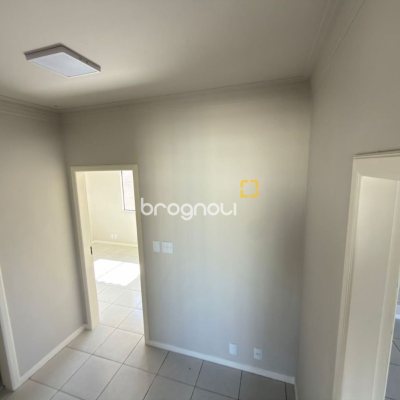 Casa com 235m², 4 quartos (sendo 1 suíte), 3 garagens, no bairro Ipiranga em São José