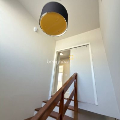 Casa com 235m², 4 quartos (sendo 1 suíte), 3 garagens, no bairro Ipiranga em São José