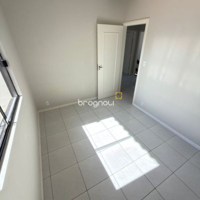 Casa com 235m², 4 quartos (sendo 1 suíte), 3 garagens, no bairro Ipiranga em São José