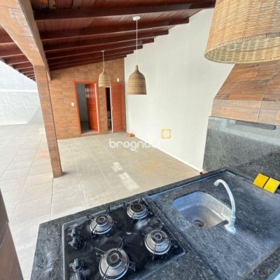 Casa com 235m², 4 quartos (sendo 1 suíte), 3 garagens, no bairro Ipiranga em São José