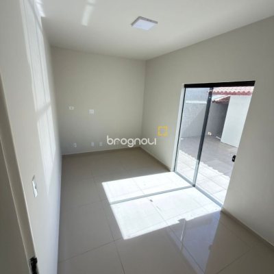 Casa com 235m², 4 quartos (sendo 1 suíte), 3 garagens, no bairro Ipiranga em São José