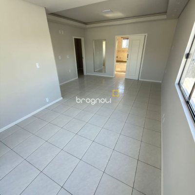 Casa com 235m², 4 quartos (sendo 1 suíte), 3 garagens, no bairro Ipiranga em São José