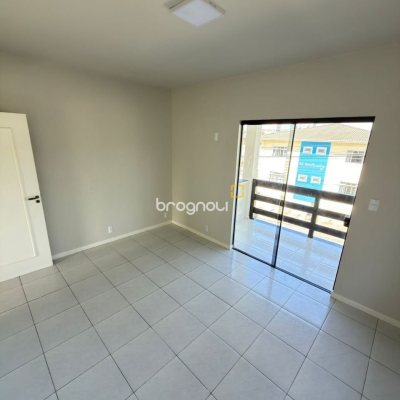 Casa com 235m², 4 quartos (sendo 1 suíte), 3 garagens, no bairro Ipiranga em São José