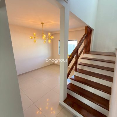 Casa com 235m², 4 quartos (sendo 1 suíte), 3 garagens, no bairro Ipiranga em São José