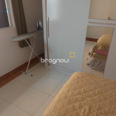 Casa com 78m², 2 quartos, 2 garagens, no bairro Forquilhas em São José