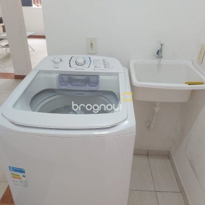 Casa com 78m², 2 quartos, 2 garagens, no bairro Forquilhas em São José