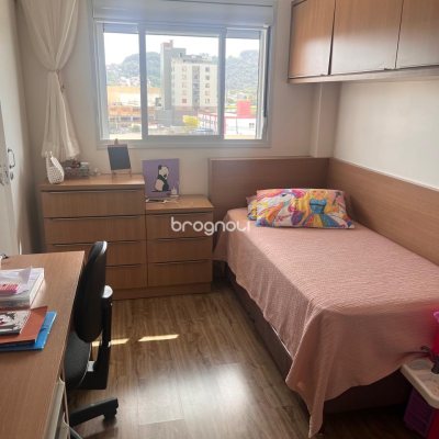 Apartamento com 113m², 2 quartos (sendo 1 suíte), 2 garagens, no bairro Kobrasol em São José