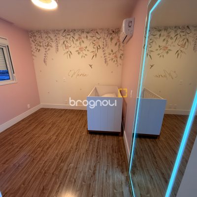 Apartamento com 113m², 2 quartos (sendo 1 suíte), 2 garagens, no bairro Kobrasol em São José