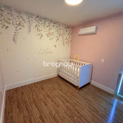Apartamento com 113m², 2 quartos (sendo 1 suíte), 2 garagens, no bairro Kobrasol em São José