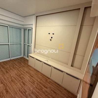 Apartamento com 113m², 2 quartos (sendo 1 suíte), 2 garagens, no bairro Kobrasol em São José