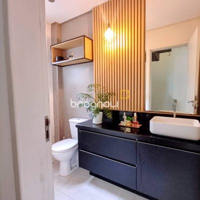 Casa com 113m², 4 quartos (sendo 1 suíte), 5 garagens, no bairro São João do Rio Vermelho em Florianópolis