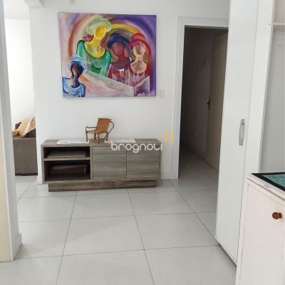 Apartamento com 74m², 2 quartos, no bairro Canasvieiras em Florianópolis