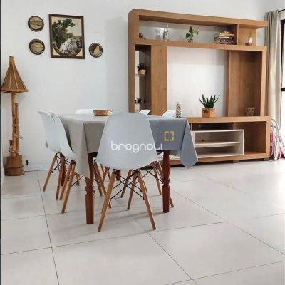 Apartamento com 74m², 2 quartos, no bairro Canasvieiras em Florianópolis
