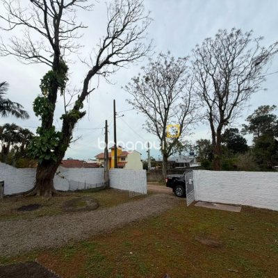 Casa com 90m², 4 quartos, 1 garagem, no bairro Praia de Fora em Palhoça