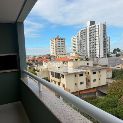 Apartamento com 83m², 2 quartos (sendo 1 suíte), 1 garagem, no bairro Barreiros em São José