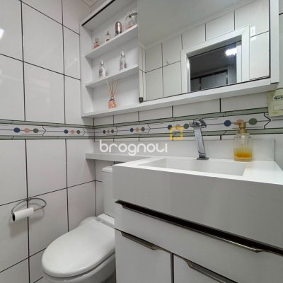 Apartamento com 77m², 3 quartos (sendo 1 suíte), 1 garagem, no bairro Agronômica em Florianópolis