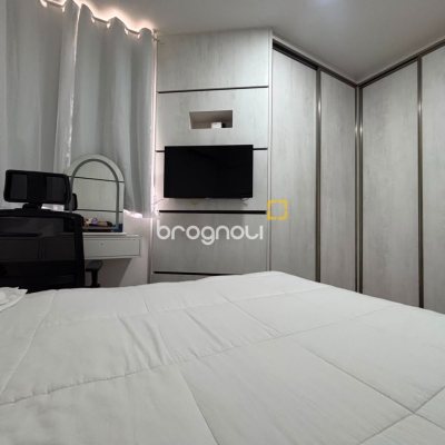 Apartamento com 77m², 3 quartos (sendo 1 suíte), 1 garagem, no bairro Agronômica em Florianópolis
