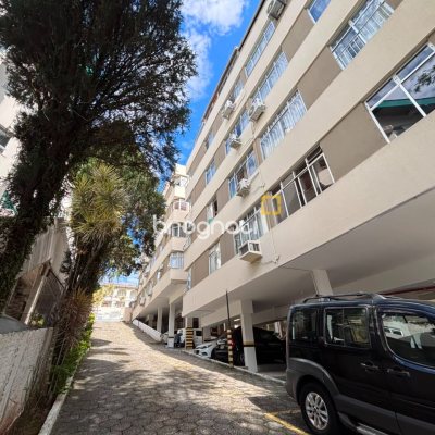 Apartamento com 77m², 3 quartos (sendo 1 suíte), 1 garagem, no bairro Agronômica em Florianópolis