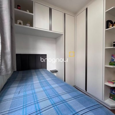 Apartamento com 77m², 3 quartos (sendo 1 suíte), 1 garagem, no bairro Agronômica em Florianópolis