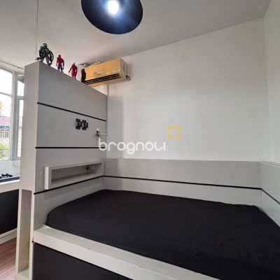 Apartamento com 77m², 3 quartos (sendo 1 suíte), 1 garagem, no bairro Agronômica em Florianópolis