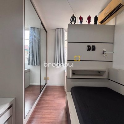 Apartamento com 77m², 3 quartos (sendo 1 suíte), 1 garagem, no bairro Agronômica em Florianópolis